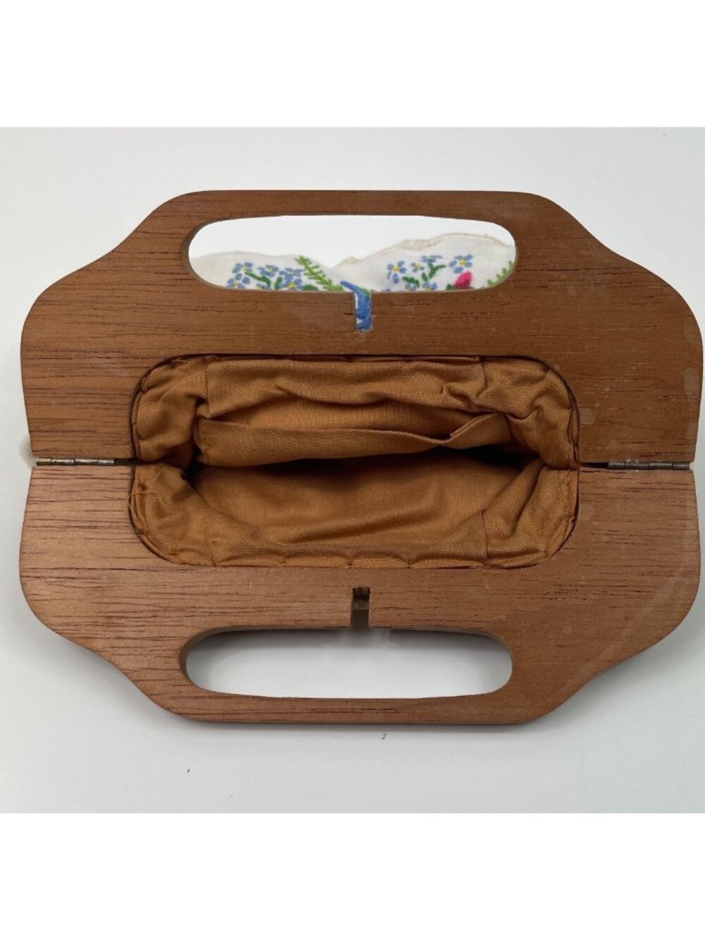 Vintage Embroidered Clutch CHILD Purse Hand Embroidered Floral Wooden Handle - Picture 7 of 10